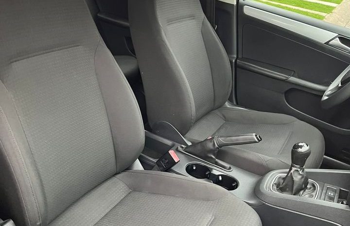 Volkswagen Jetta Mod 2016 full