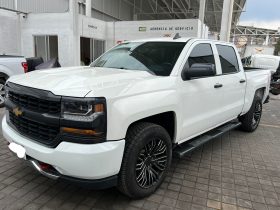 Chevrolet Silverado 4 x 4