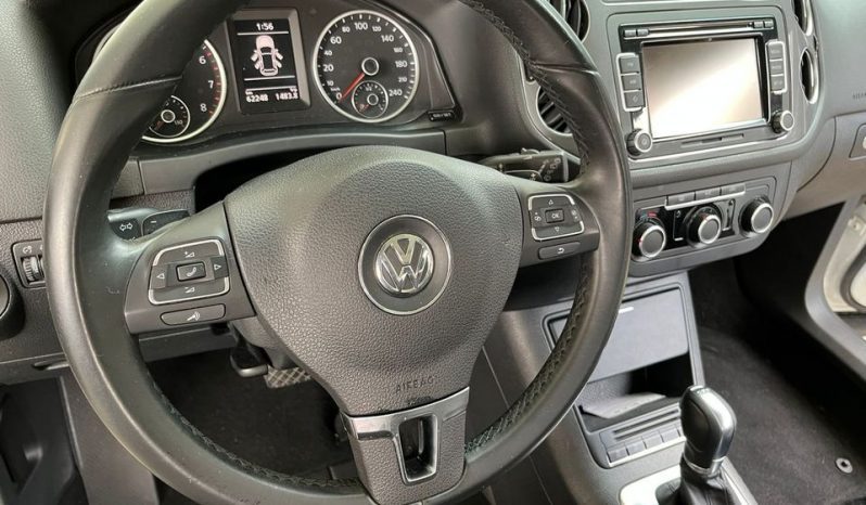 Volkswagen Tiguan 2015 full