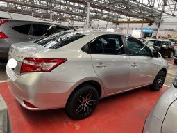 Toyota Yaris 2017 full