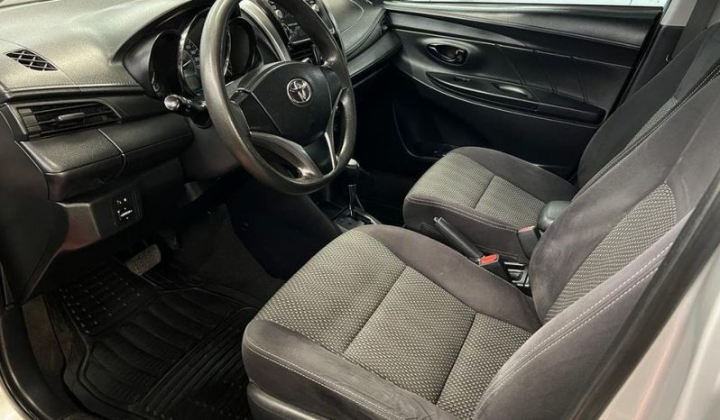 Toyota Yaris 2017 full