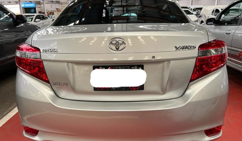 Toyota Yaris 2017 full